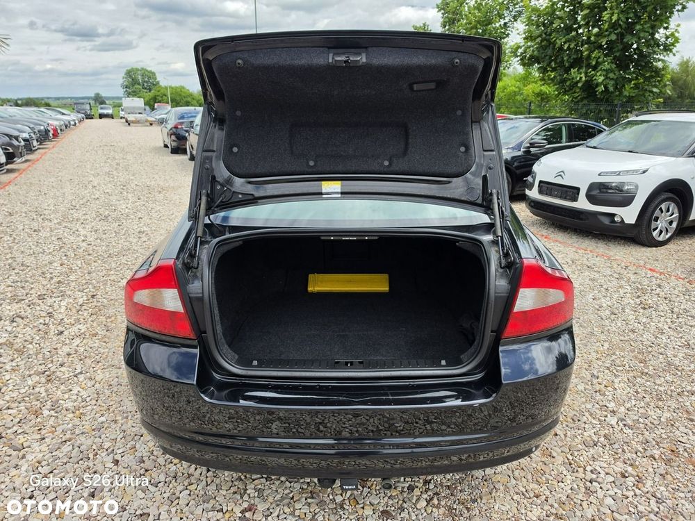 Volvo S80 - 40
