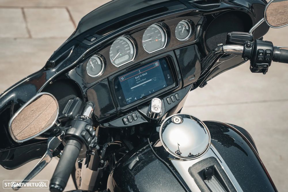 Harley-Davidson FLHT FLHTK - 13