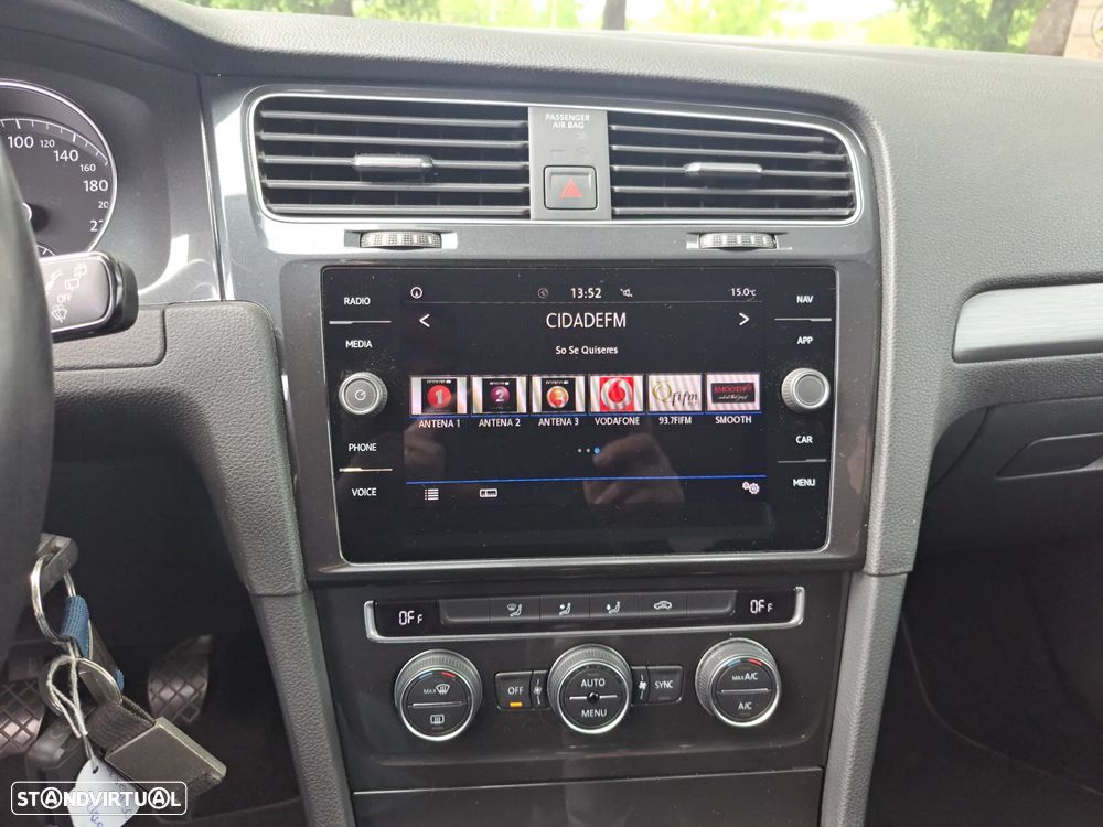 VW Golf 1.6 TDI Highline - 20