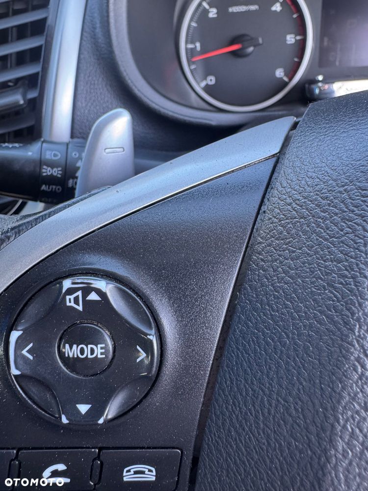 Mitsubishi L200 Pick Up 4x4 Autm Double Cab Intro Edition III - 23