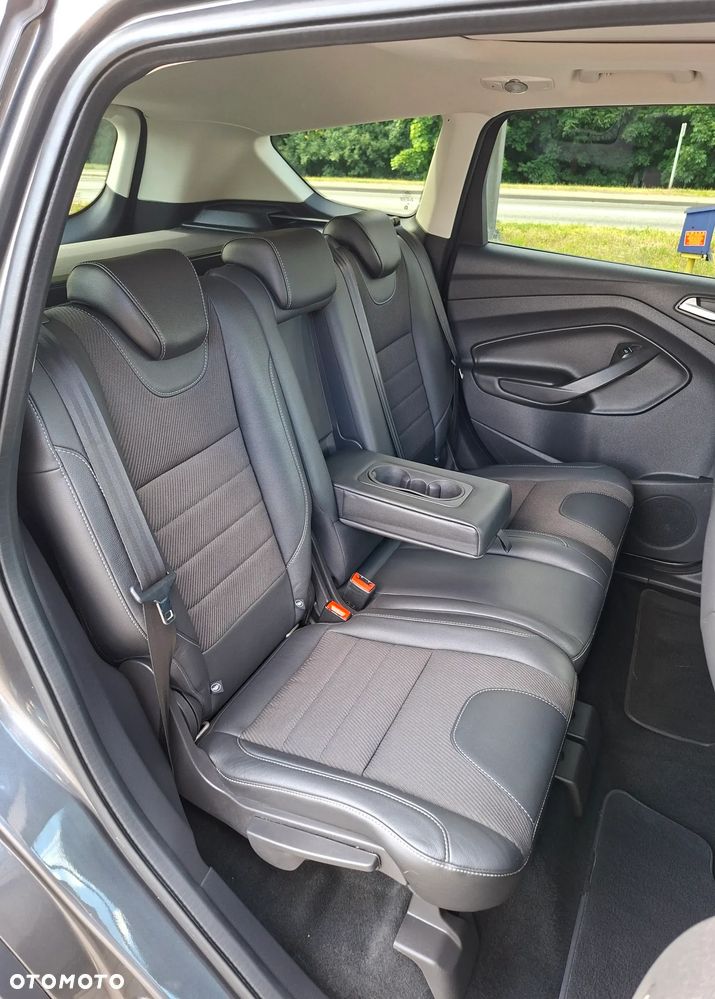 Ford Kuga 2.0 TDCi 4x4 Titanium - 14
