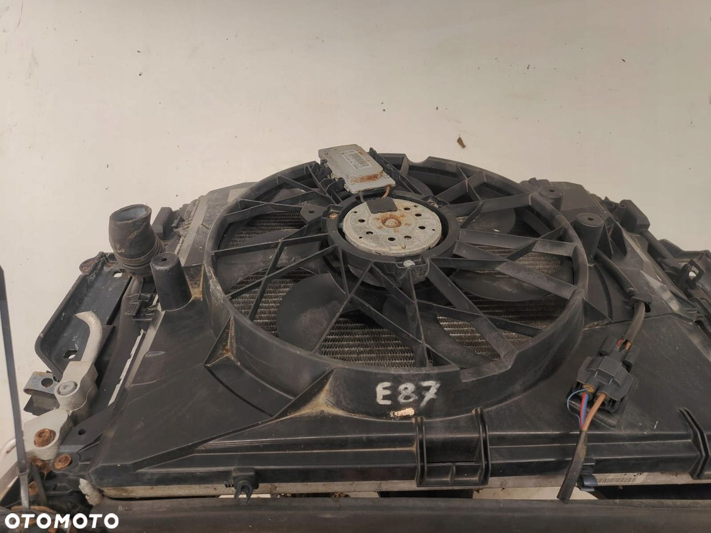 BMW e87 e81 PAS PRZEDNI KOMPLET BELKA CHŁODNICE WENTYL 116i benzyna n43 - 8