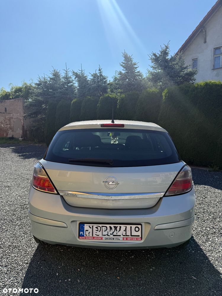 Opel Astra 1.6 - 10