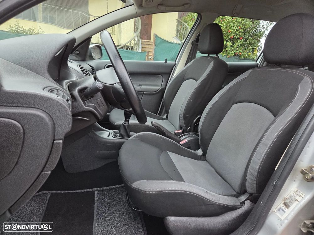 Peugeot 206 SW 1.4 - 5