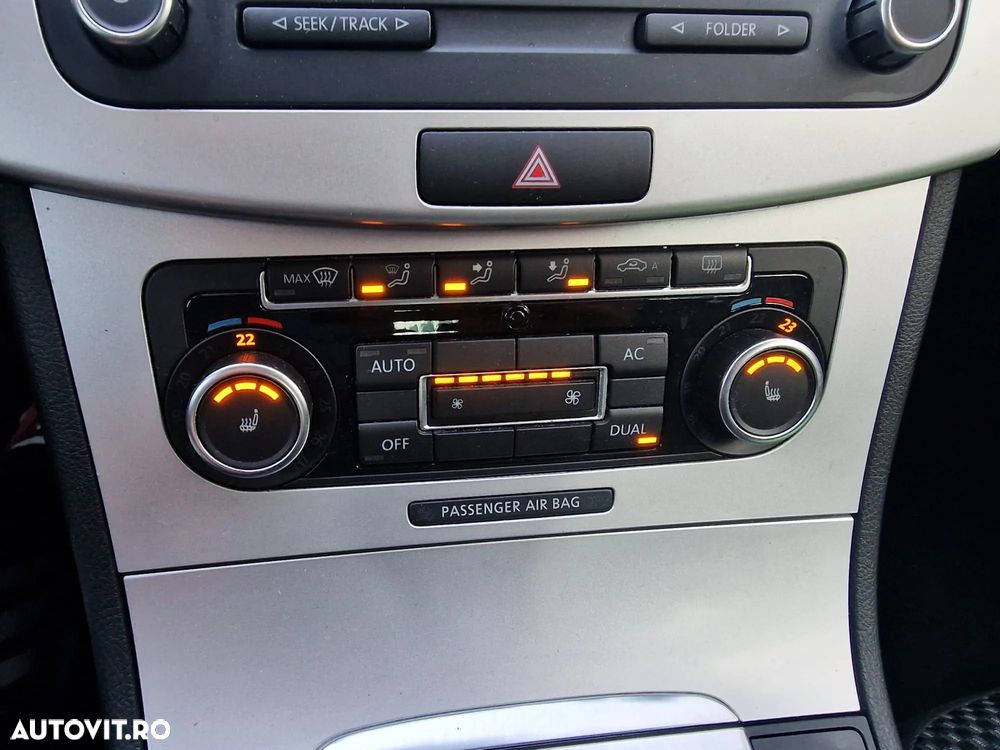 Volkswagen Passat Variant 1.6 TDI DPF BlueMotion Technology Comfortline - 11