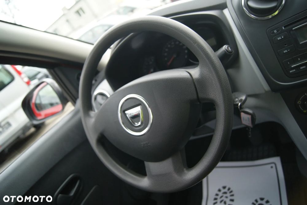 Dacia Logan 1.2 16V Laureate - 14