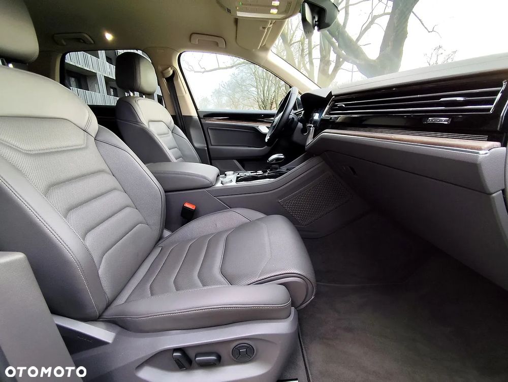 Volkswagen Touareg 3.0 V6 TFSI 4Motion Atmosphere - 13