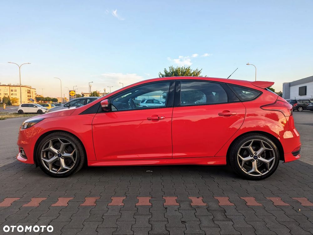 Ford Focus 2.0 EcoBoost ST - 2