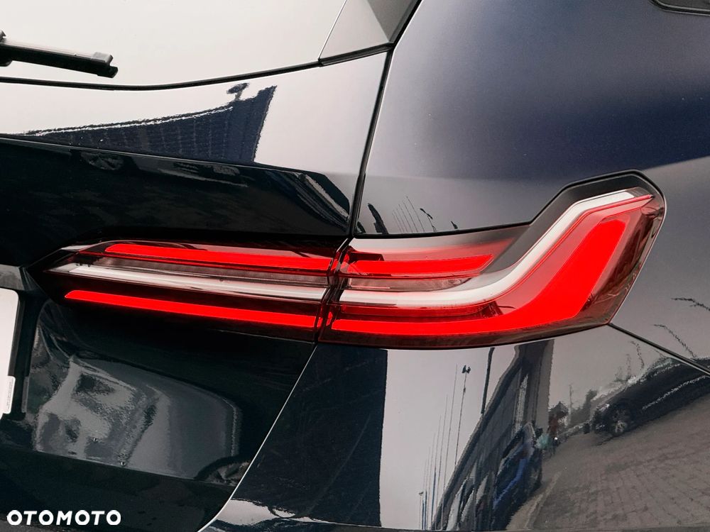 BMW Seria 5 520d xDrive - 10