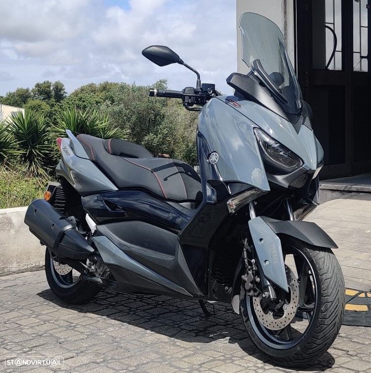 Yamaha X-Max 300 Tech Max - 7