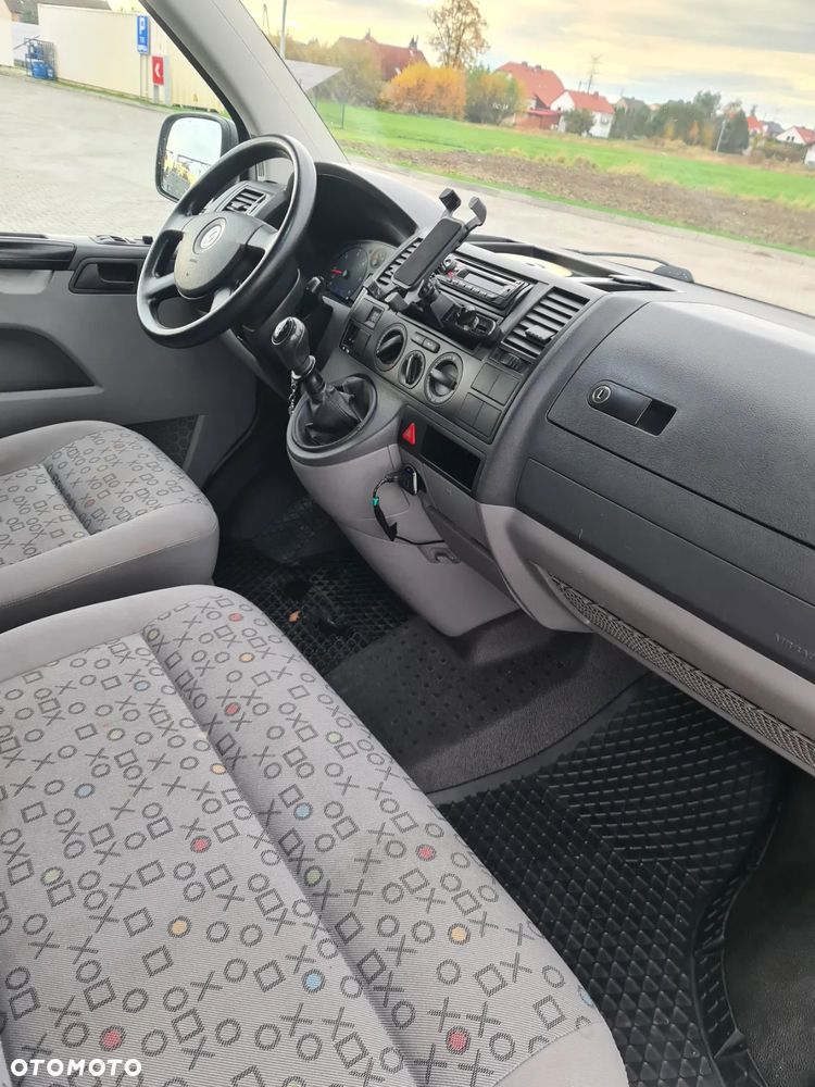 Volkswagen Transporter T5 TDI L2H1 Silverline - 5