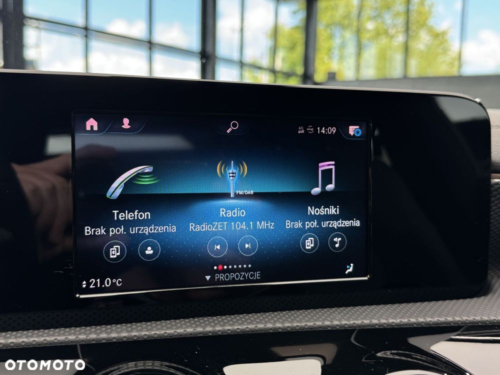 Mercedes-Benz CLA 180 7G-DCT - 30
