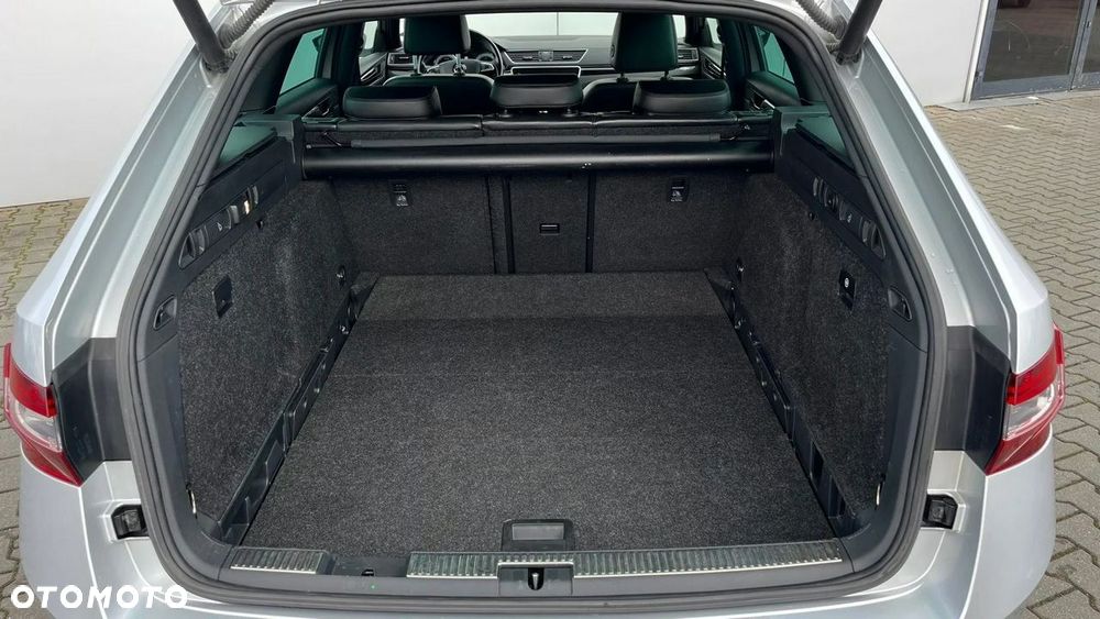 Skoda Superb 2.0 TDI 4x4 L&K DSG - 11