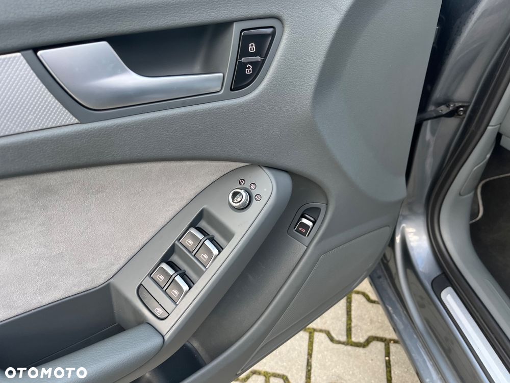 Audi A4 Avant 3.0 TFSI quattro S tronic Attraction - 19