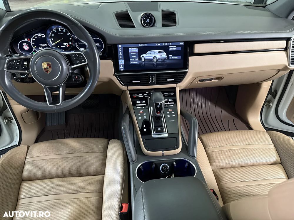 Porsche Cayenne - 10