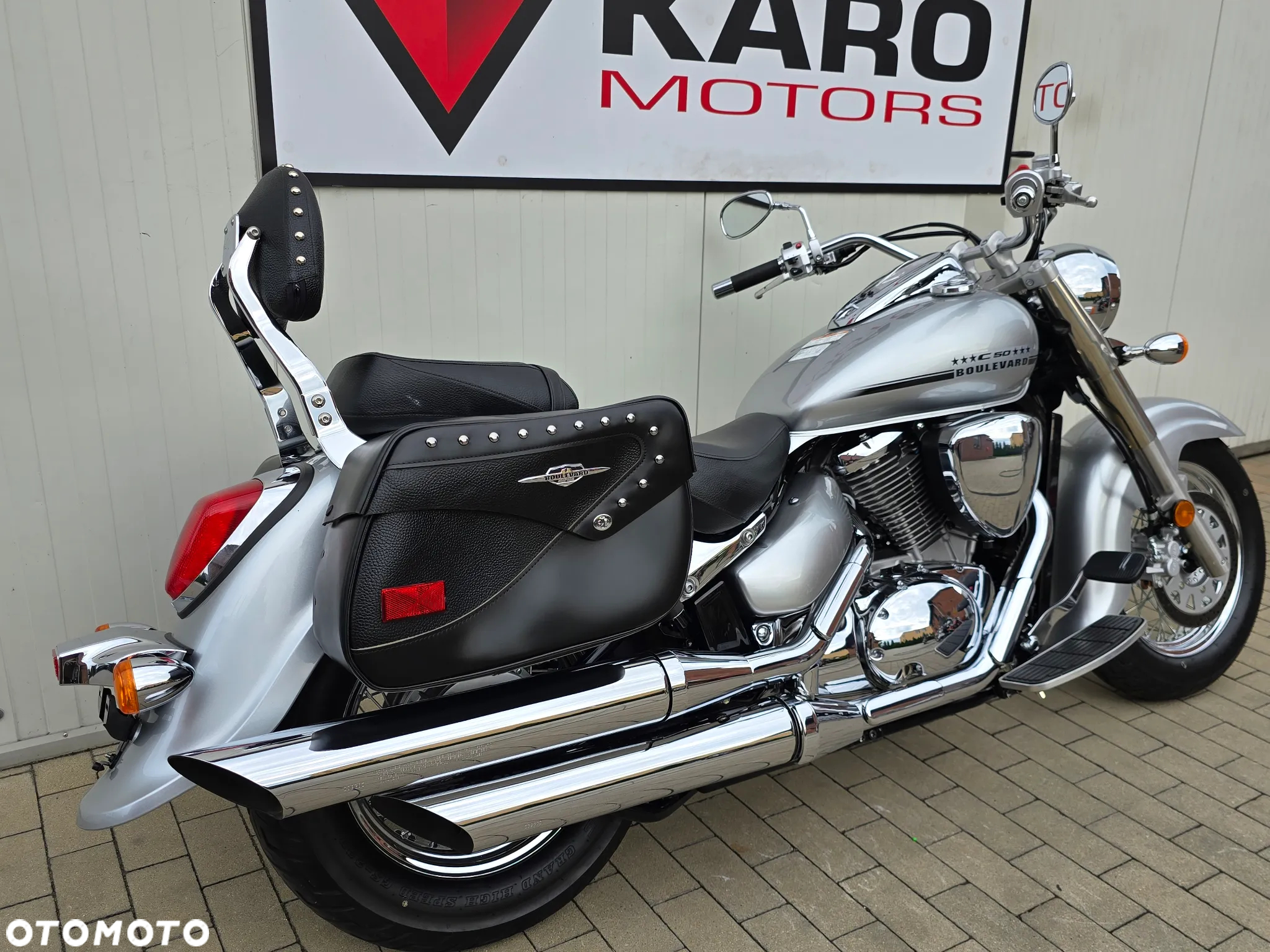 Suzuki VL 800 Volusia - Boulevard C50 - 3