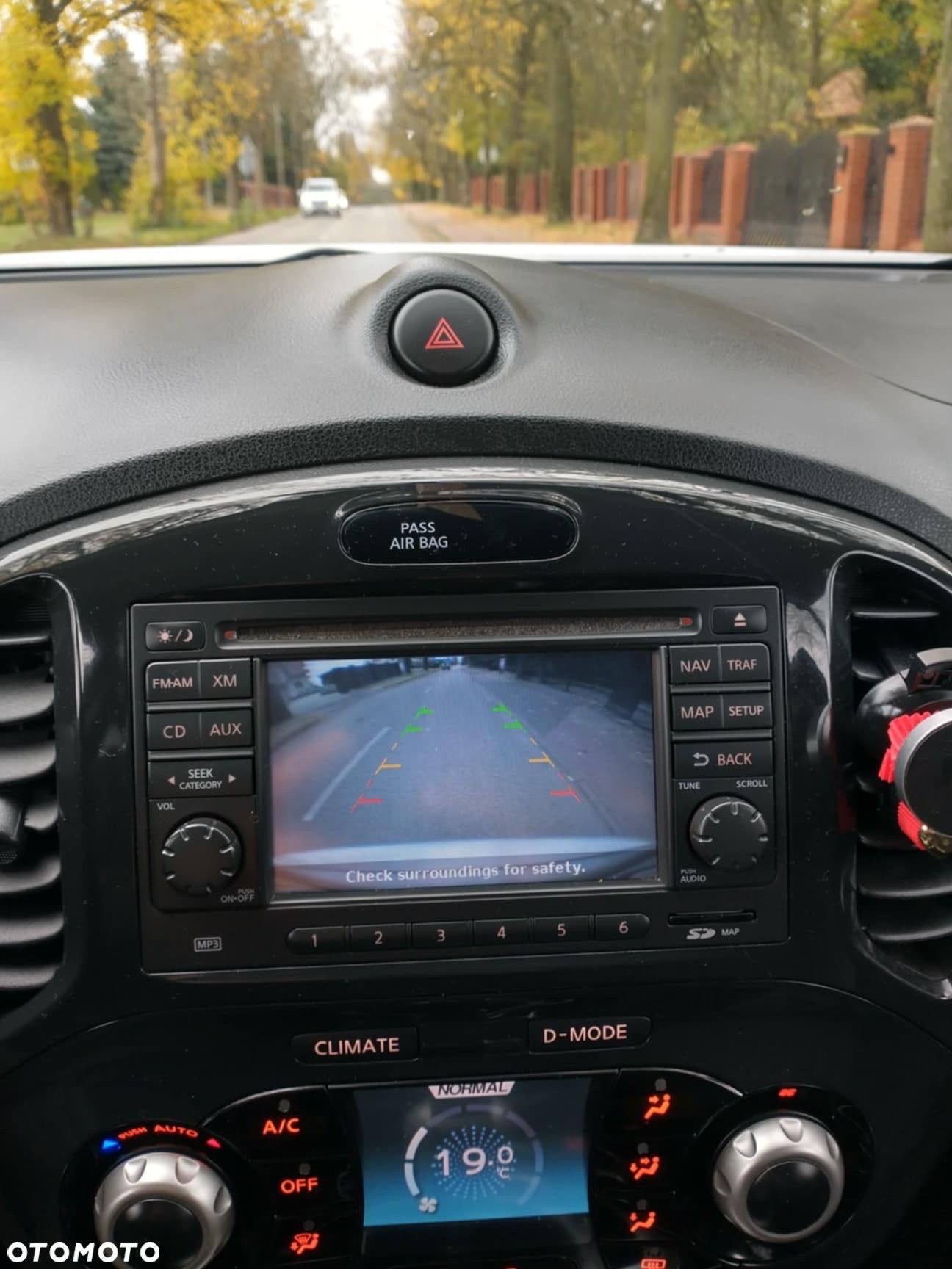 Nissan Juke ver-1-6-t-tekna-4x4 - 2