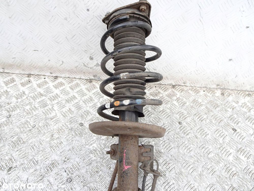 zwrotnica kolumna lewa citroen c4 picasso ii 1.6 e-hdi - 3