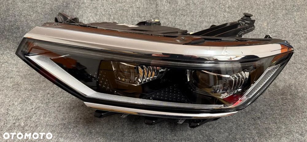 VW Passat B8 lift 2019-  Lampa przód przednia lewa FULL LED 3G1941081P IQ.LIGHT 3G1.941.081 P