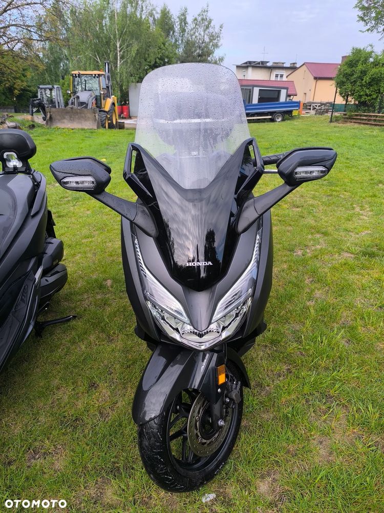 Honda NSS - 18