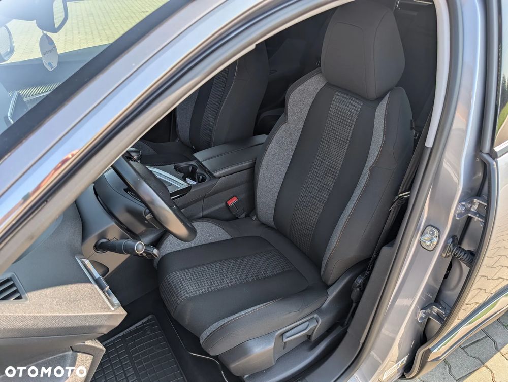 Peugeot 3008 PureTech 130 Stop & Start GPF Allure - 35