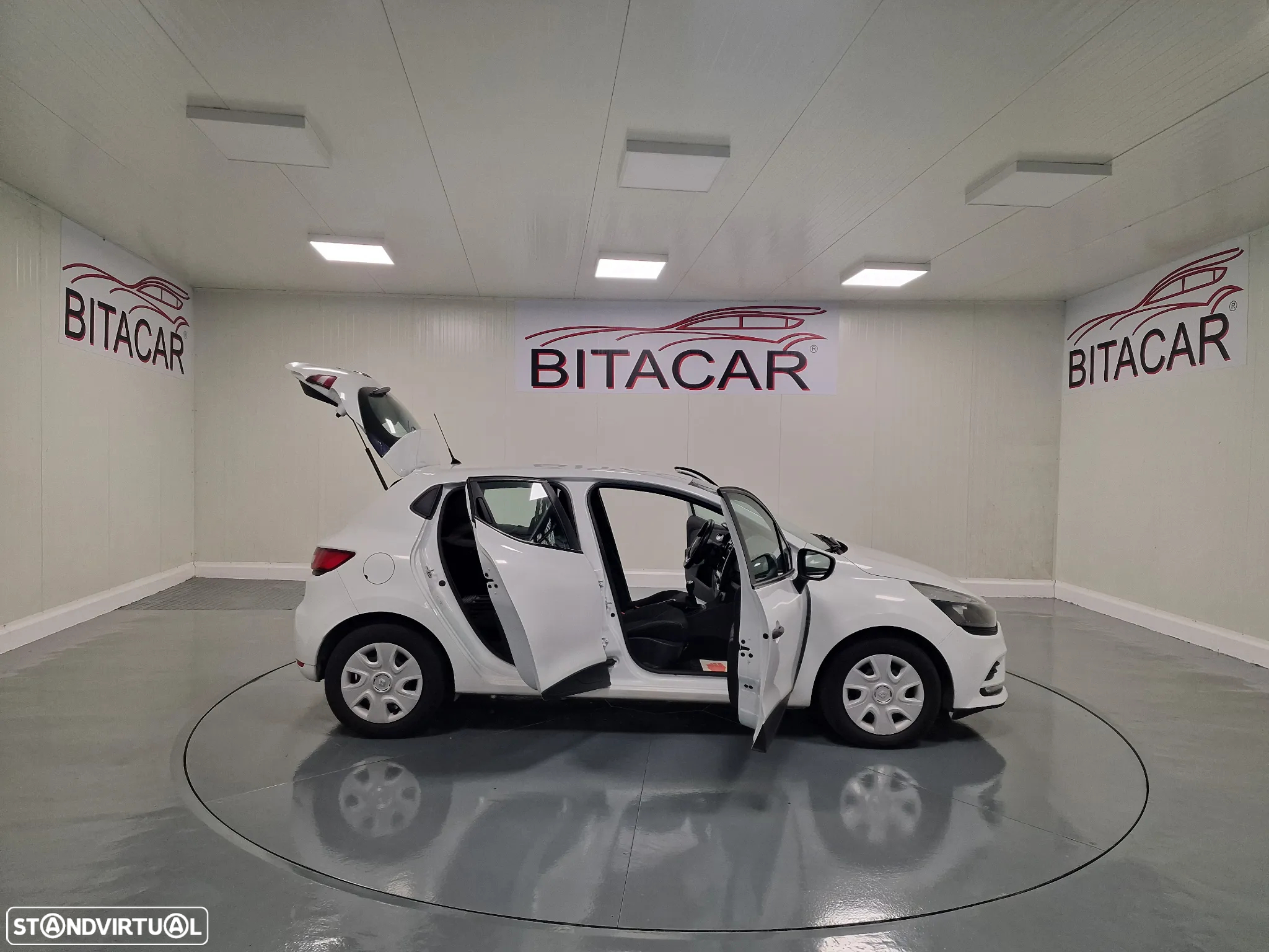 Renault CLIO SOCIETE 1.5 DCI ZEN GPS IVA DEDUTIVEL - 23