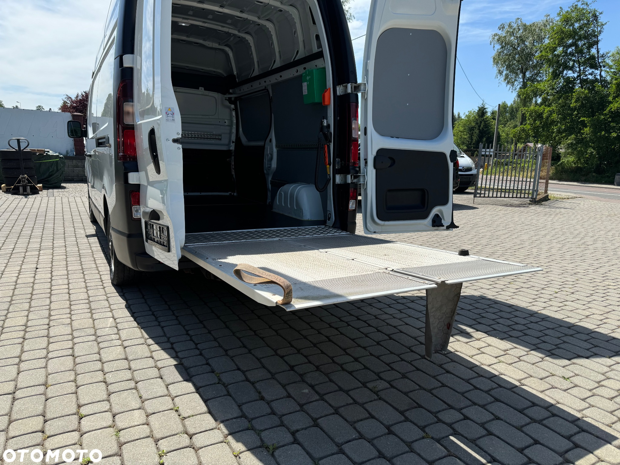 Renault Trafic - 18