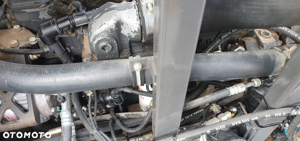 New Holland F106.7A - 15