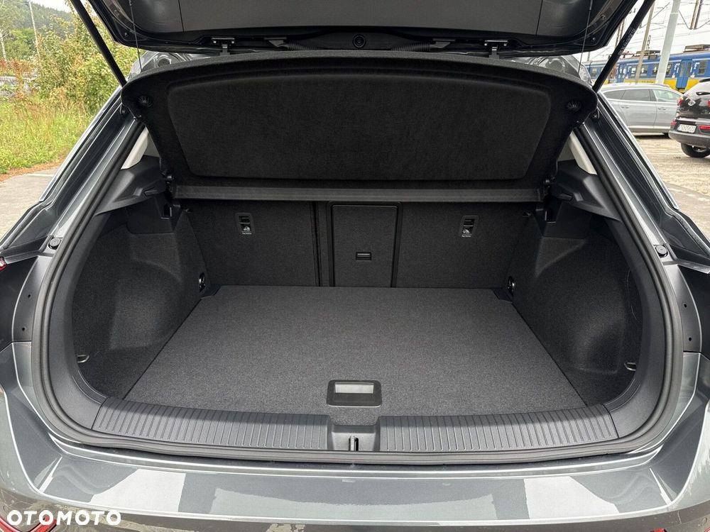 Volkswagen T-Roc 1.5 TSI Life - 36