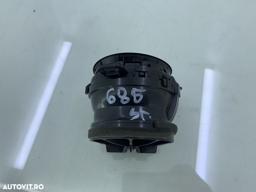 Dezmembrez Grila aerisire stanga de pe Toyota YARIS 2017-2020 - 4