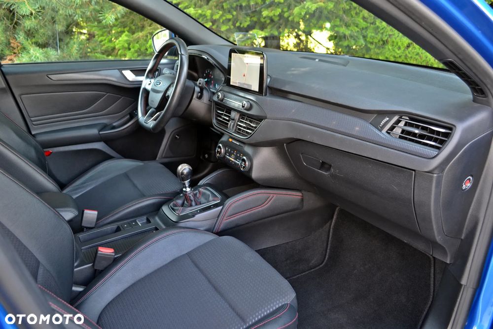 Ford Focus - 23