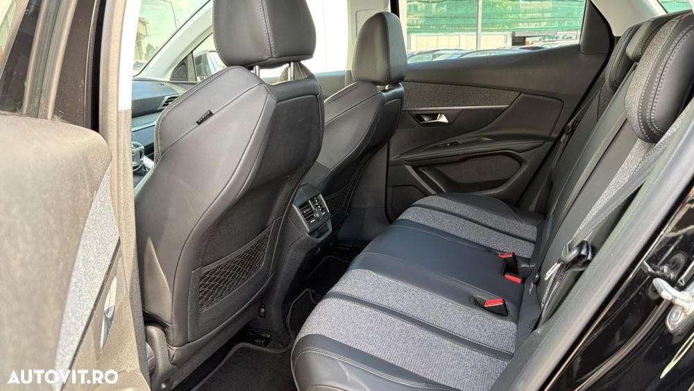 Peugeot 3008 - 26