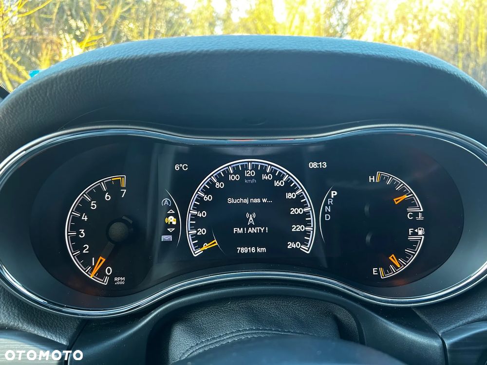 Jeep Grand Cherokee - 18