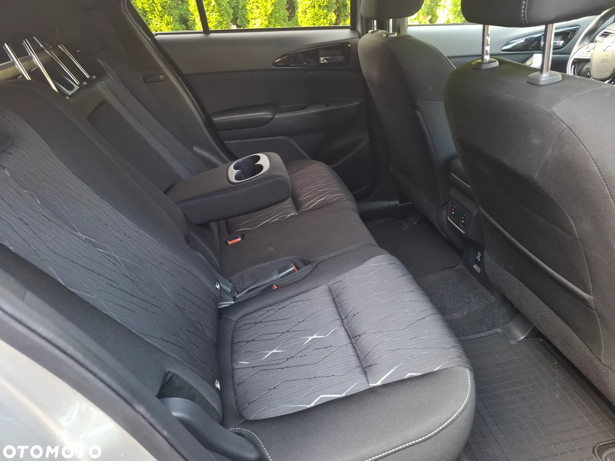 Mitsubishi Eclipse Cross 1.5 T Invite Plus CVT - 32
