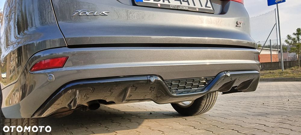 Ford Focus 1.5 TDCi DPF Start-Stopp-System ST-Line - 28