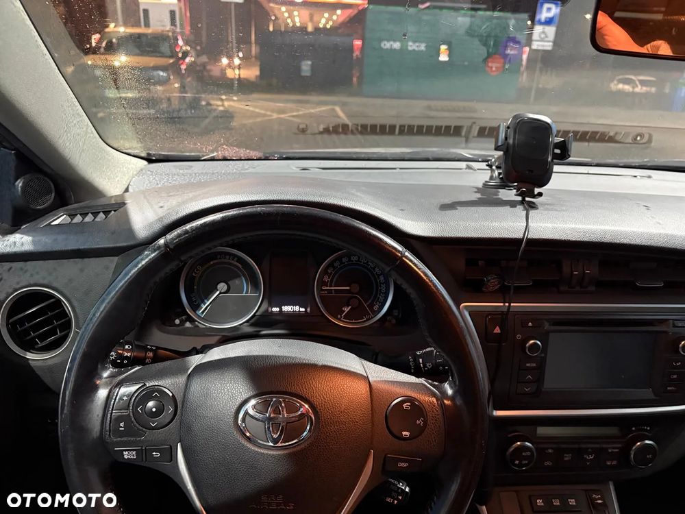 Toyota Auris - 6