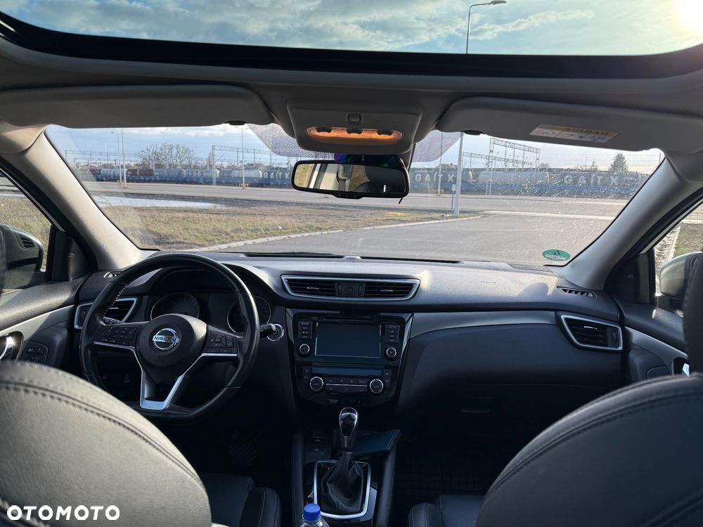 Nissan Qashqai 1.7 dCi 4x4 Tekna+ Xtronic - 5