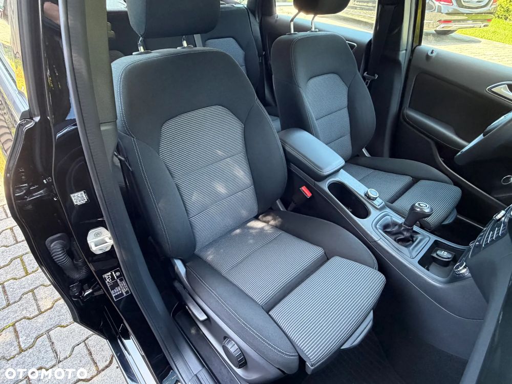 Mercedes-Benz Klasa B 180 BlueEFFICIENCY Edition Style - 19