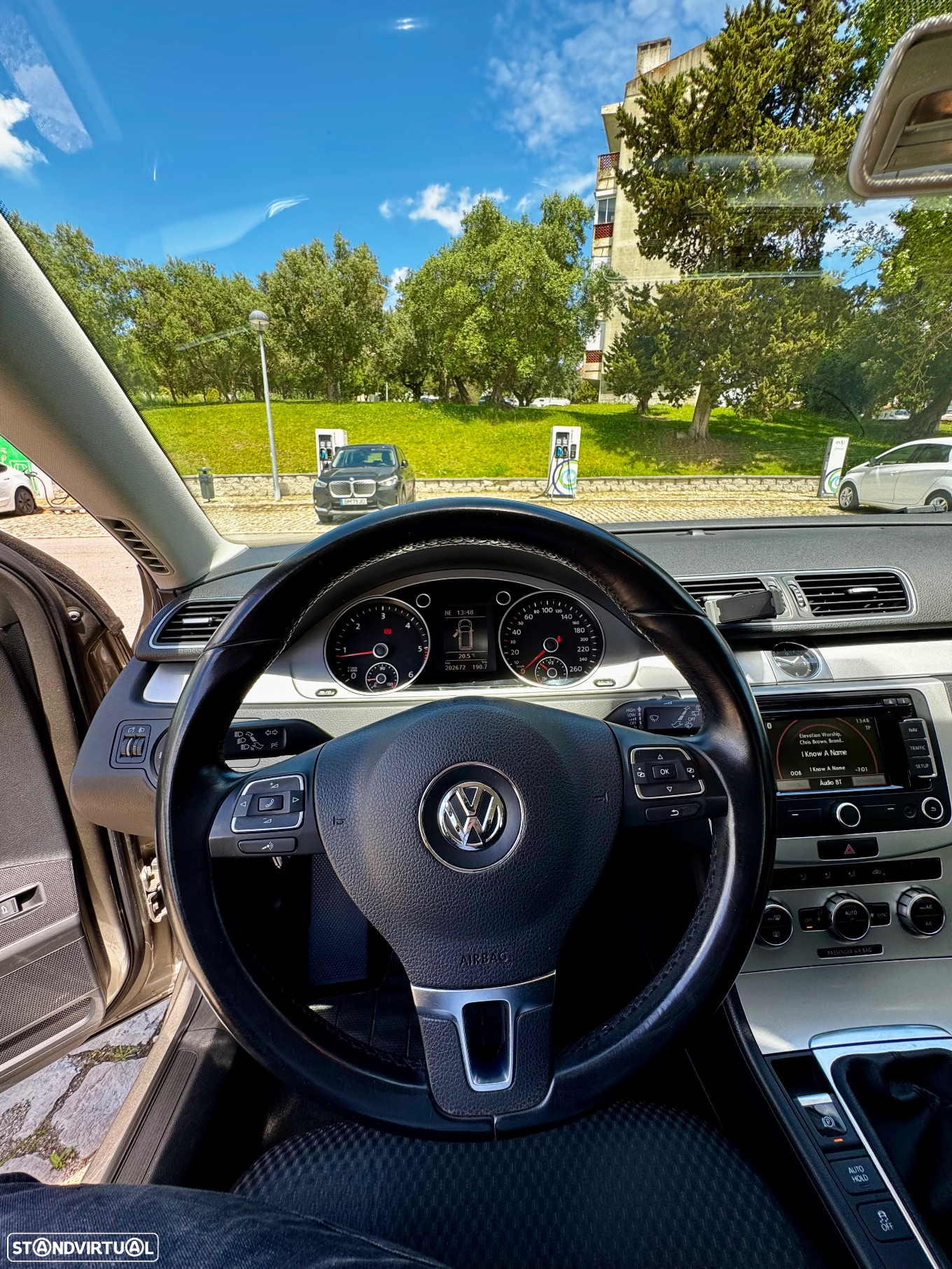VW Passat Variant 1.6 TDI BlueMotion - 24