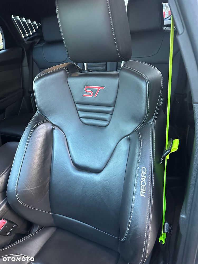 Ford Focus 2.0 EcoBoost ST - 8