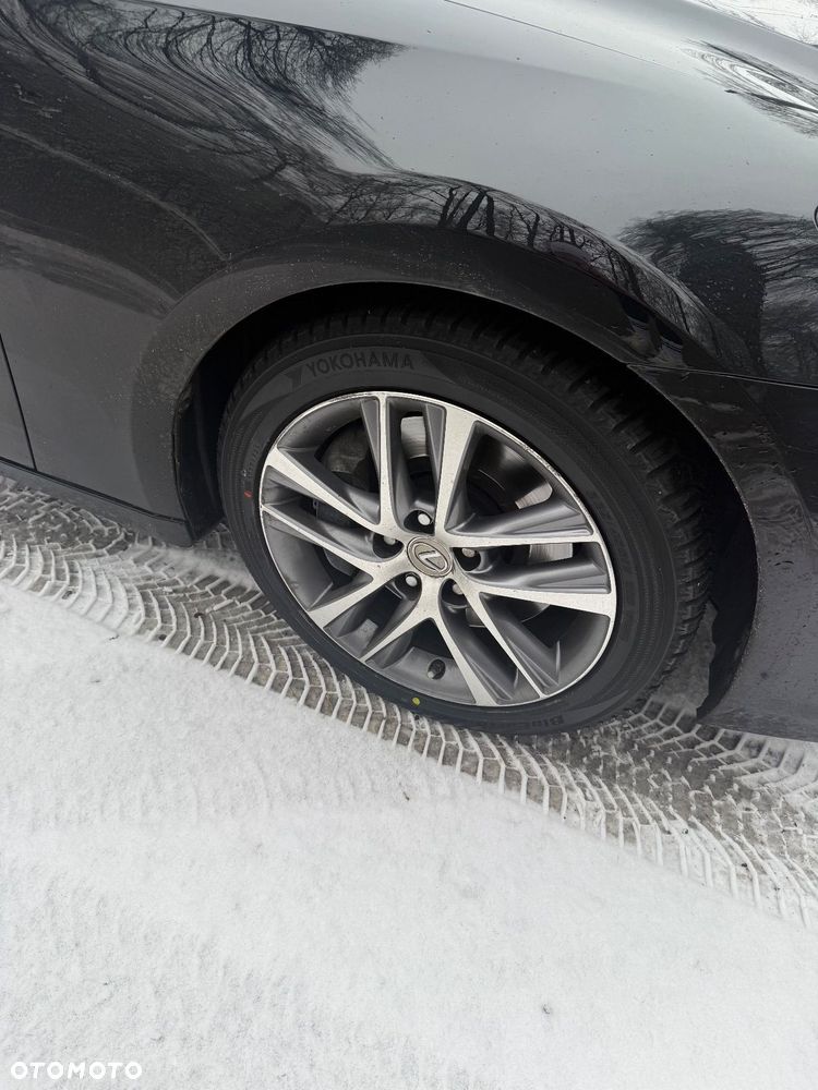 Lexus IS 200t Elegance - 8