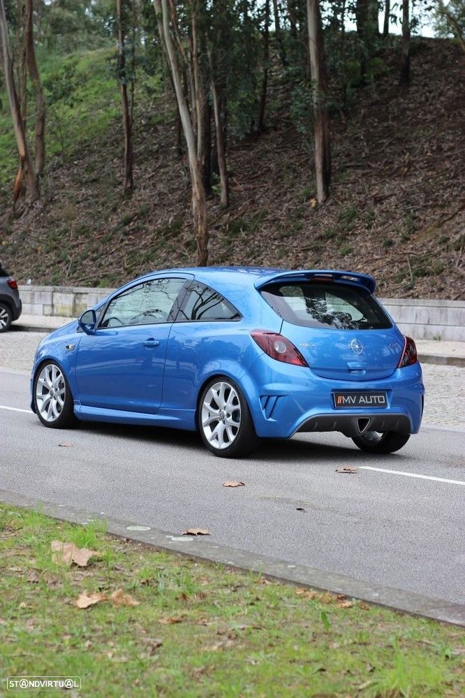 Opel Corsa 1.6 Turbo OPC - 3
