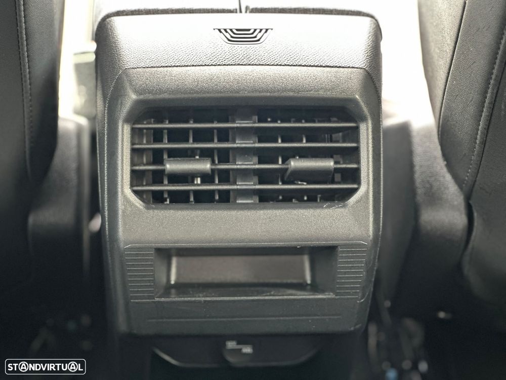 Peugeot 3008 1.2 Hybrid Allure Pack e-DCS6 - 36
