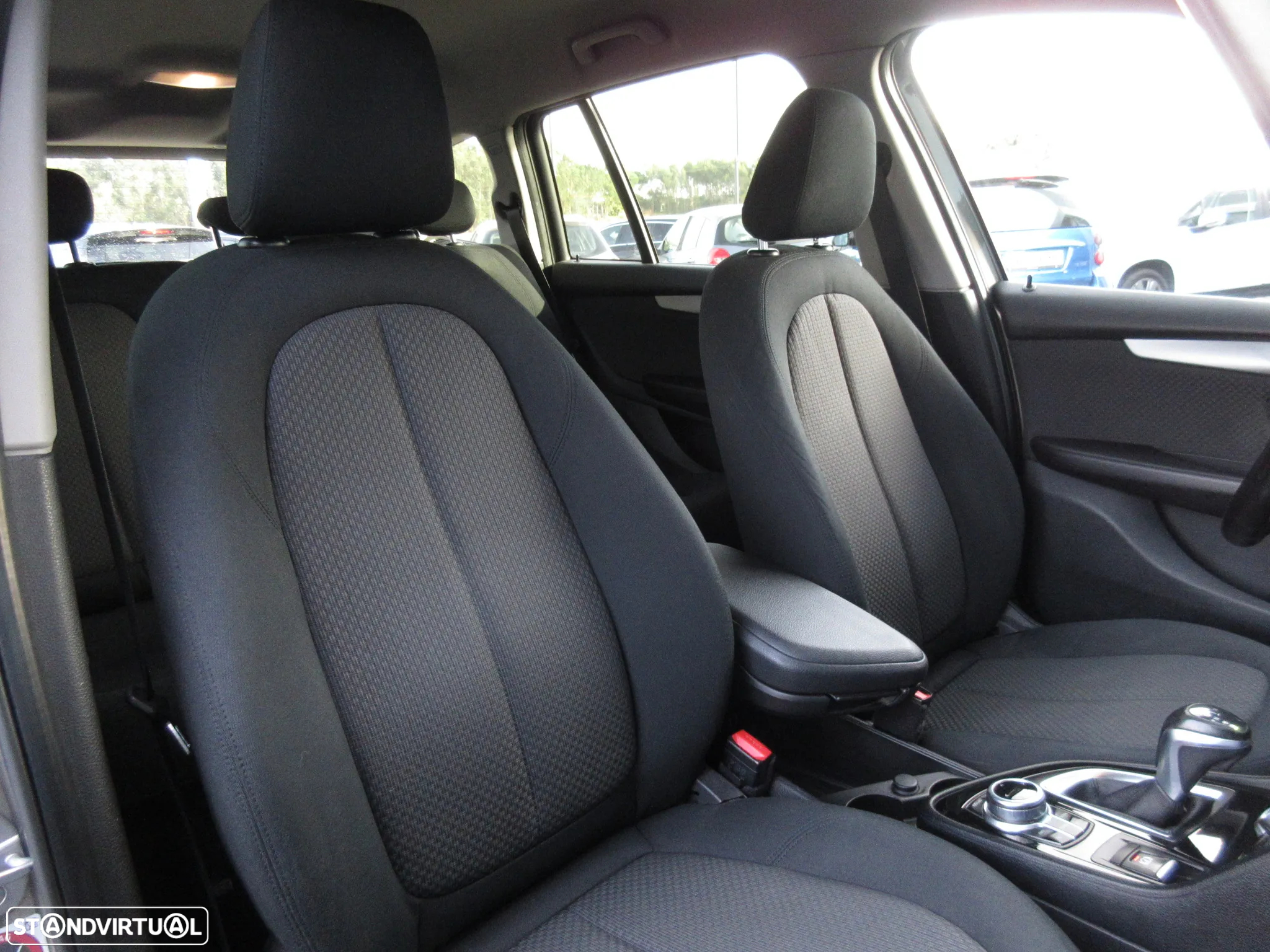 BMW 216 Gran Tourer d Advantage Auto - 34