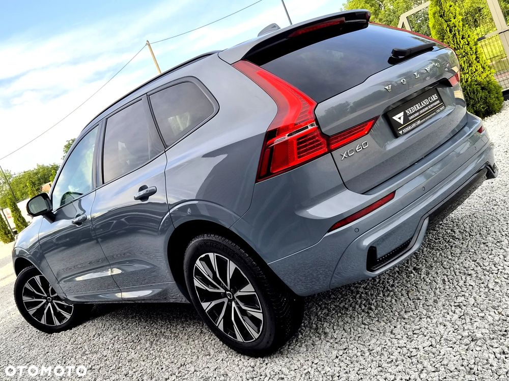 Volvo XC 60 B4 D AWD Plus Dark - 9