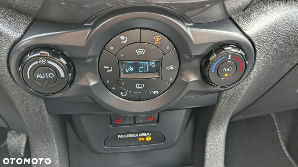 Ford EcoSport 1.0 EcoBoost TITANIUM - 31