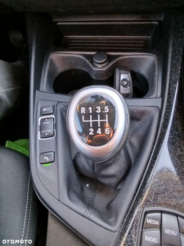 BMW Seria 1 118i Sport Line - 27