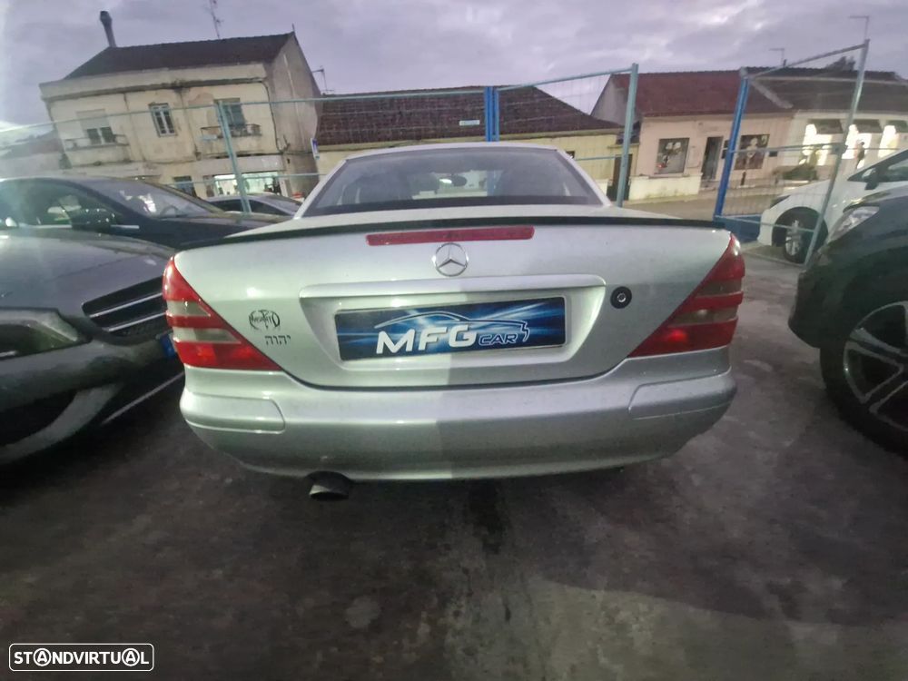 Mercedes-Benz SLK 230 - 8