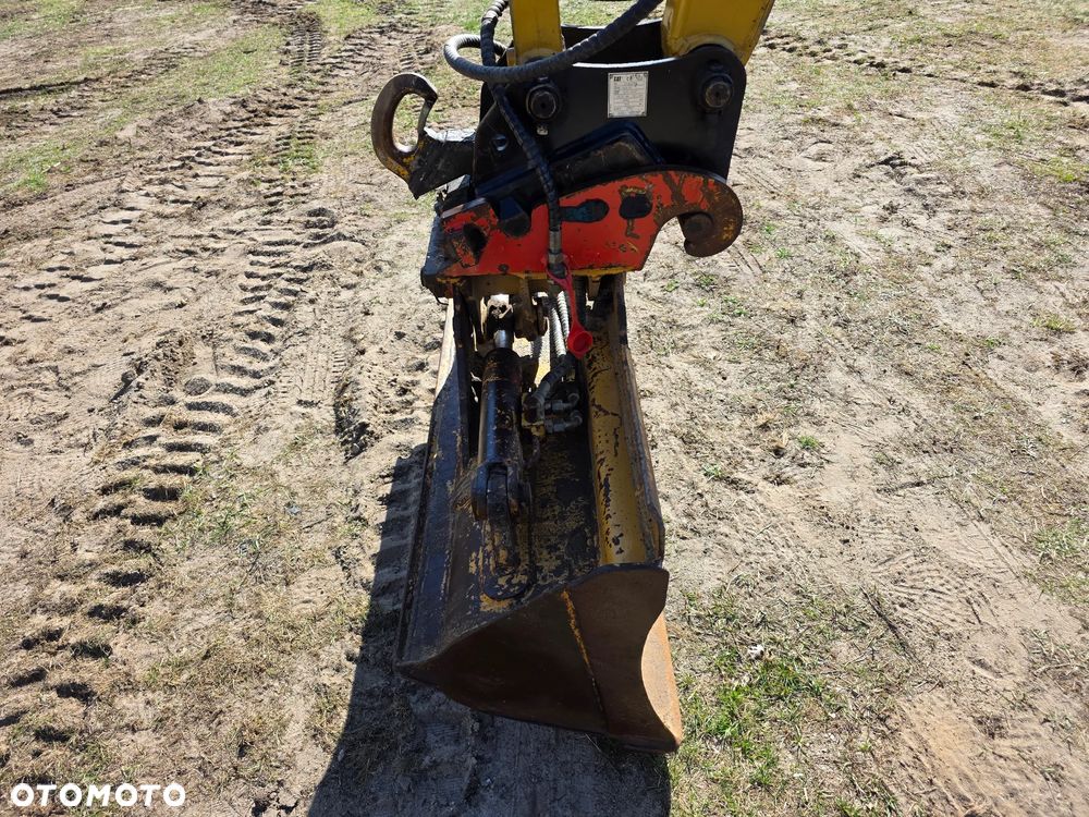 Caterpillar 305 - 21