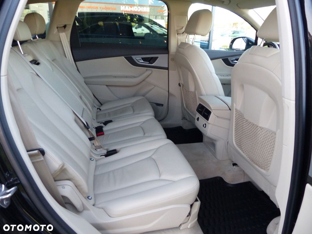 Audi Q7 - 16